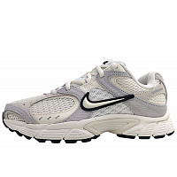 NIKE - V5 RNR - Sportschuh - weiß 100