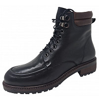 Schnürstiefel