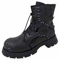 Schnürstiefel