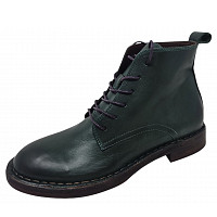 Schnürstiefel