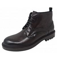 Schnürstiefel
