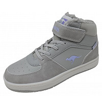 Sneaker high