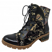 Schnürstiefel