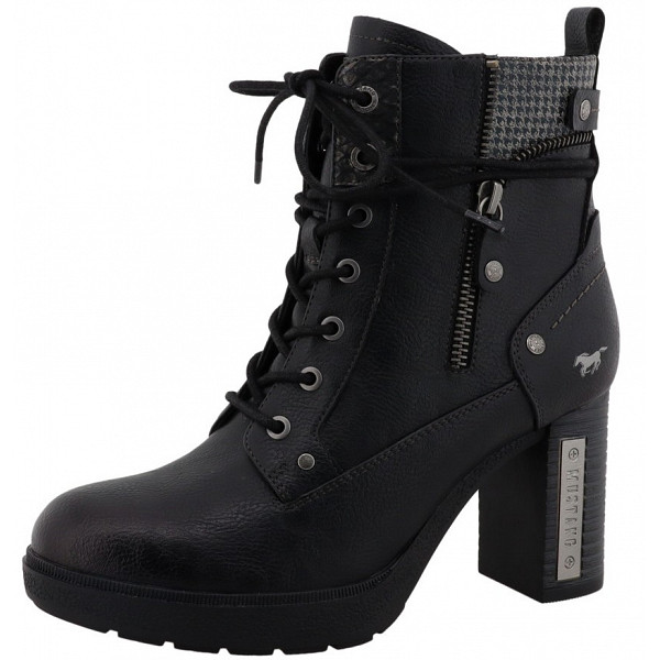 Mustang Stiefelette black