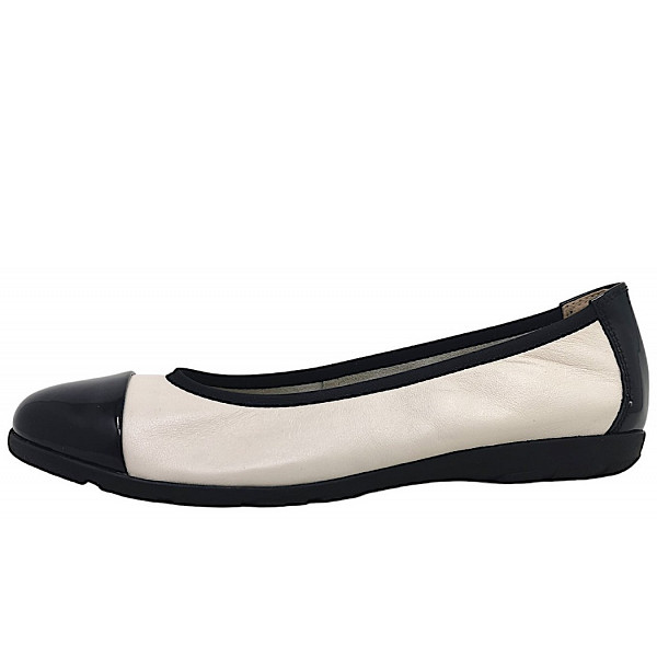 Caprice Ballerina Cream/ Black 441