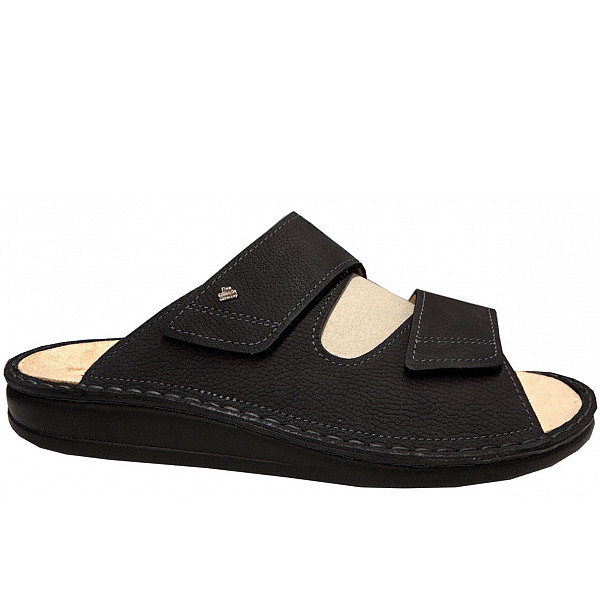 Finn Comfort schiefer